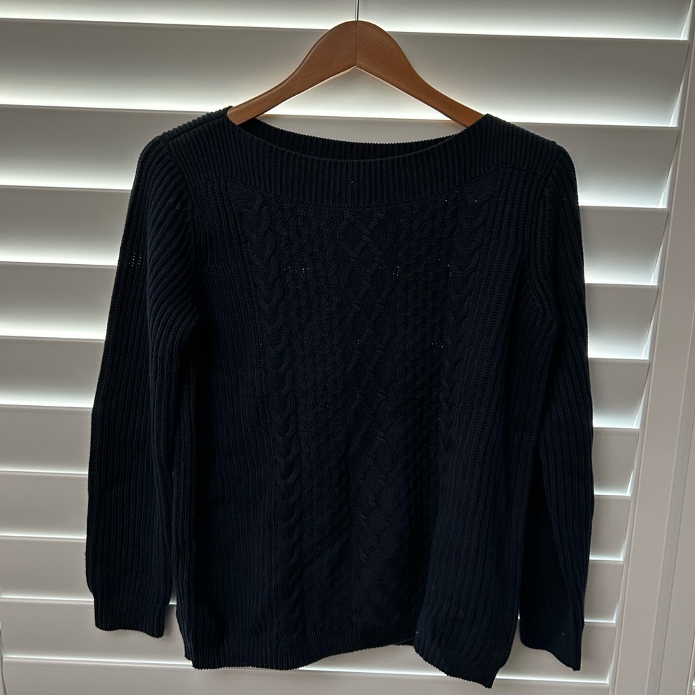 Women’s Tommy sweater